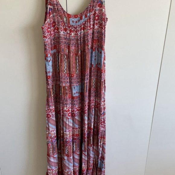 Size 10 FLOWER Red Maxi Boho Dress with Scoop Neckline - Picture 2 of 8